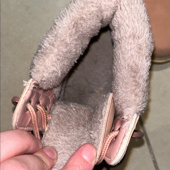 UGG Women's Pink Lace-Up Winter Boots - Picture 13 of 13